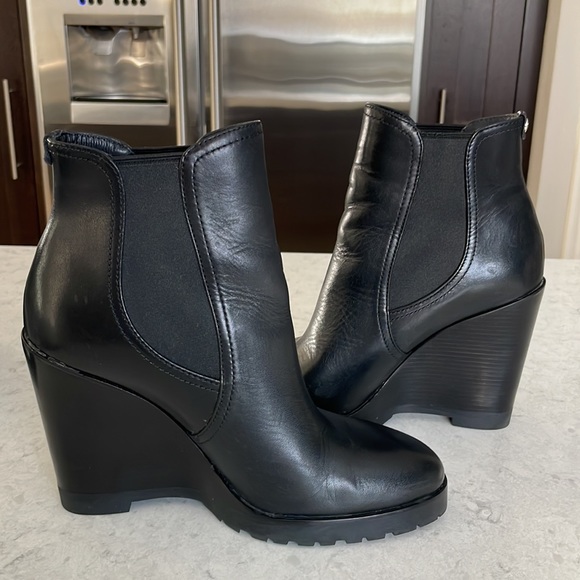 MICHAEL Michael Kors BLACK WEDGE BOOTIE - Picture 9 of 16